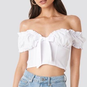 BRAND NEW, NEVER WORN, NEW WITH TAGS NA-KD TOP